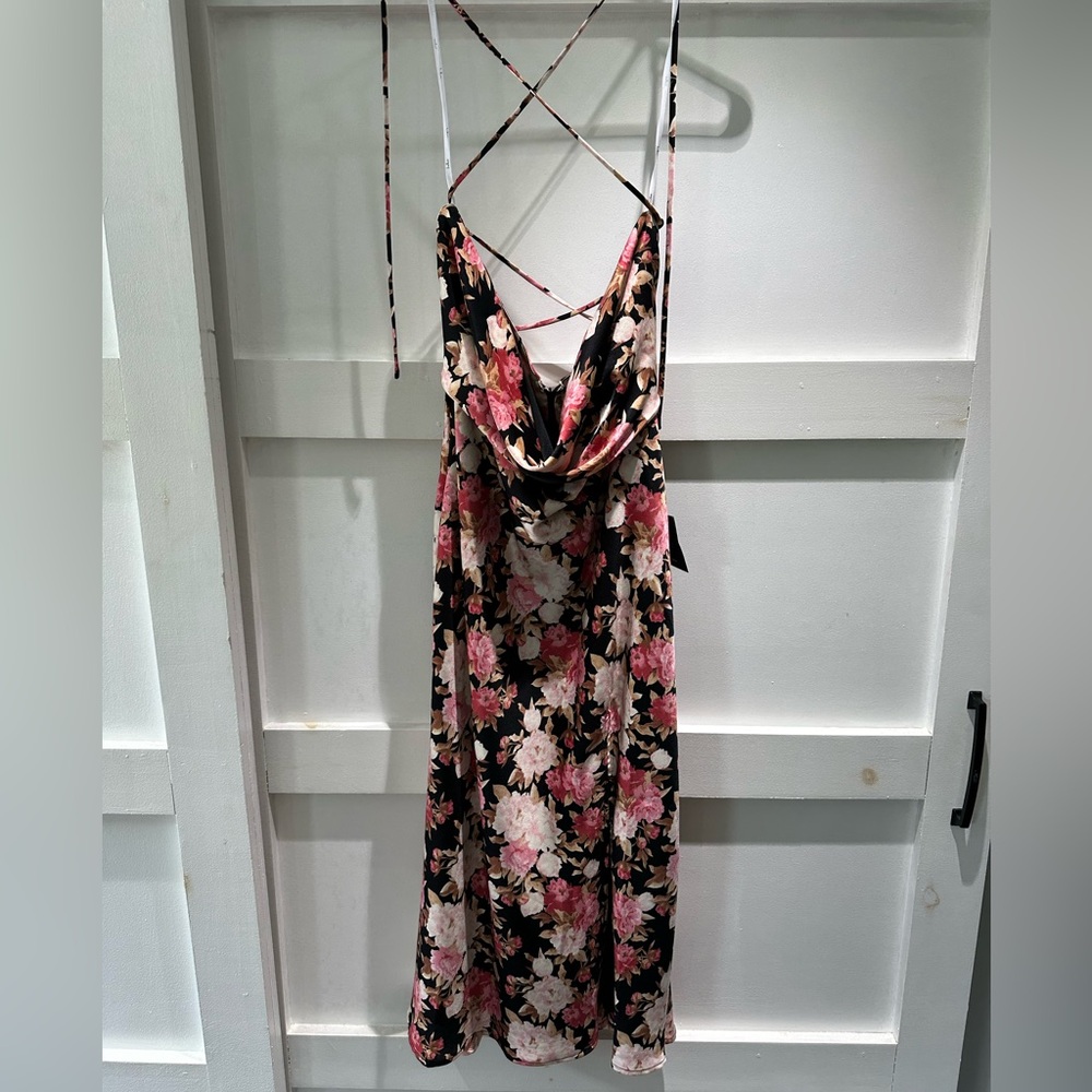 Moment of Chic Black Floral Print Satin Lace-Up Midi Dress
Lulus